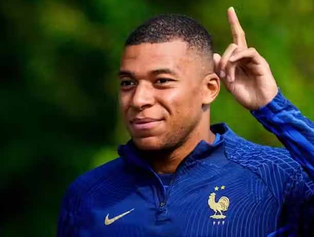 Kylian Mbappe Dit Au PSG Qu'il Ne Déclenchera Pas De Prolongation De